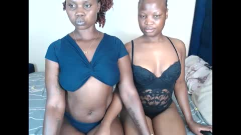 crystalxebony online show from November 15, 2025, 3:48 am