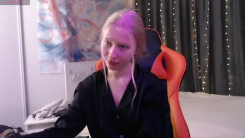 Lia online show from January 24, 2025, 7:49 pm