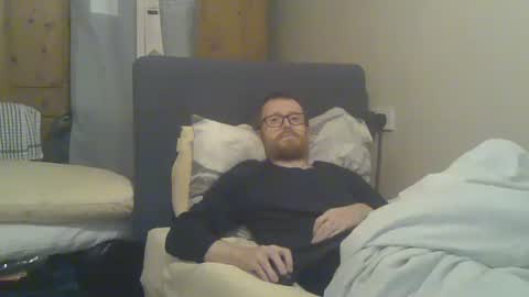 Snapshot of cs014g8493 chatting on November 5, 2025, 10:21 pm chris online show from November 5, 2025, 10:21 pm