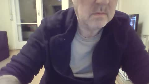 Snapshot of csikar1 chatting on November 11, 2025, 3:34 pm csikar1 online show from November 11, 2025, 3:34 pm