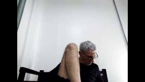 Snapshot of cucaio18 chatting on January 17, 2025, 1:36 am BIG UNCUT HARD COCK online show from January 17, 2025, 1:36 am