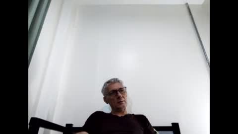 Snapshot of cucaio18 chatting on January 17, 2025, 8:24 am BIG UNCUT HARD COCK online show from January 17, 2025, 8:24 am