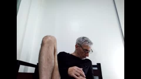Snapshot of cucaio18 chatting on January 29, 2025, 7:04 am BIG UNCUT HARD COCK online show from January 29, 2025, 7:04 am