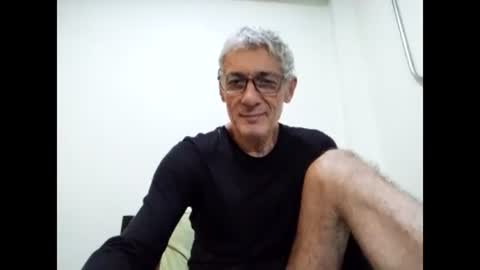 Snapshot of cucaio18 chatting on February 14, 2025, 1:45 am BIG UNCUT HARD COCK online show from February 14, 2025, 1:45 am