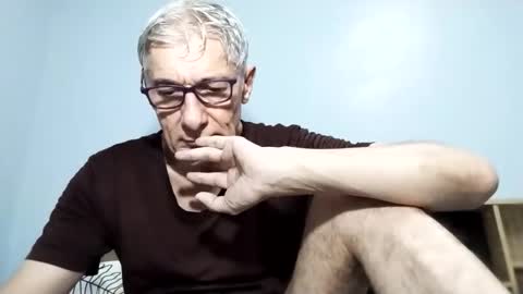 Snapshot of cucaio18 chatting on September 18, 2025, 12:45 am BIG UNCUT HARD COCK online show from September 18, 2025, 12:45 am