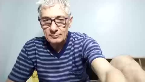 Snapshot of cucaio18 chatting on September 24, 2025, 12:47 am BIG UNCUT HARD COCK online show from September 24, 2025, 12:47 am