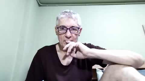 Snapshot of cucaio18 chatting on October 19, 2025, 1:28 am BIG UNCUT HARD COCK online show from October 19, 2025, 1:28 am