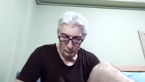 BIG UNCUT HARD COCK online show from November 5, 2025, 2:00 am