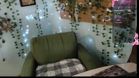 Chris online show from October 5, 2025, 6:12 am