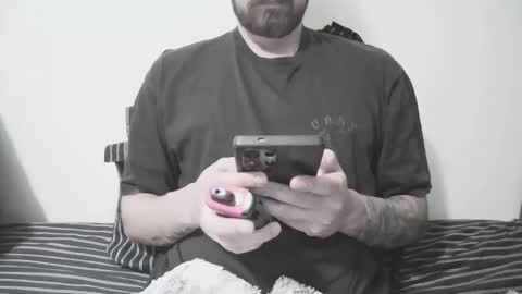 Snapshot of cum_b0y chatting on April 7, 2026, 11:37 pm Hard Dick online show from April 7, 2026, 11:37 pm