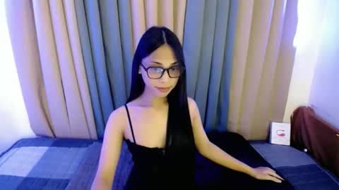 Snapshot of cum_fuck_me69 chatting on June 5, 2026, 8:31 am kez online show from June 5, 2026, 8:31 am