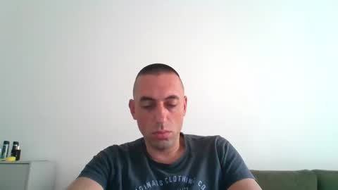 Snapshot of cum_shot8407 chatting on September 18, 2025, 8:27 am cum_shot8407 online show from September 18, 2025, 8:27 am