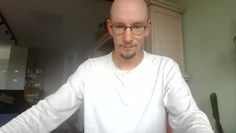 cum_swallow_bi online show from May 14, 2026, 8:43 am