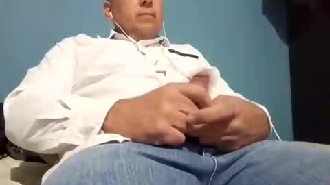 cumbian_chero online show from February 24, 2025, 12:48 pm