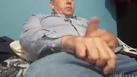 cumbian_chero online show from March 5, 2025, 9:26 pm