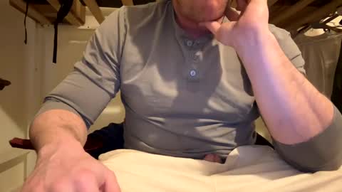 Snapshot of cumfacialxxx chatting on January 31, 2025, 8:22 pm cumfacialxxx online show from January 31, 2025, 8:22 pm