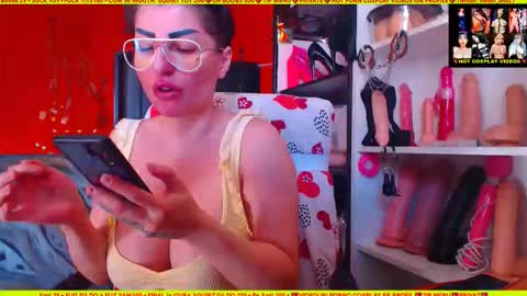 cuminmenowbby online show from September 20, 2025, 12:50 pm