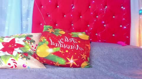 cumming tiffani online show from December 11, 2024, 4:53 pm