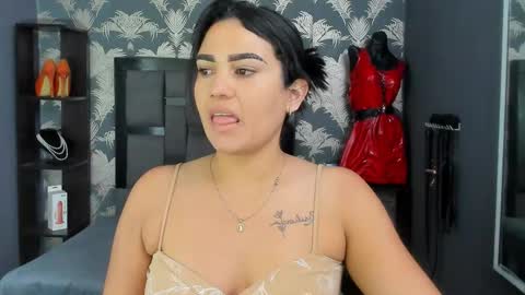 cumming tiffani online show from September 25, 2025, 11:47 am