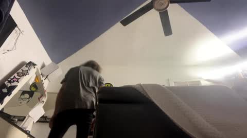 Aprilia online show from January 1, 2025, 2:09 am