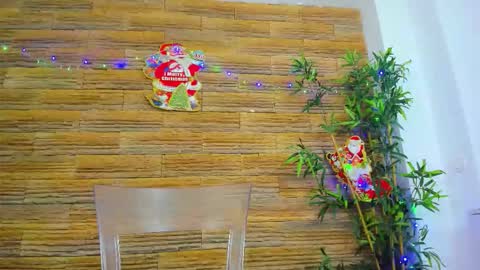 cupcake_izzy online show from December 14, 2025, 5:46 am