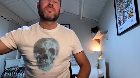 Adam online show from October 16, 2025, 8:48 am