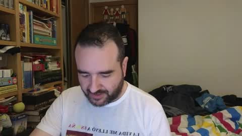 curiosillo1983 online show from April 6, 2026, 7:53 am