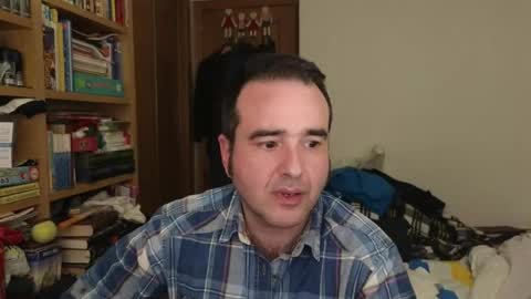 Snapshot of curiosillo1983 chatting on April 20, 2026, 2:31 pm curiosillo1983 online show from April 20, 2026, 2:31 pm