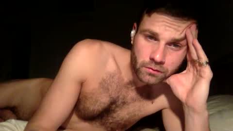 Snapshot of curiousnesssssss chatting on December 19, 2025, 5:47 am curiousnesssssss online show from December 19, 2025, 5:47 am