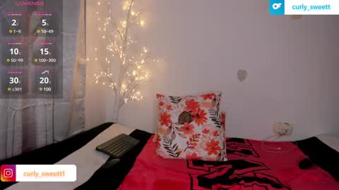 Curly  -  OF- CURLY SWEETT online show from February 9, 2025, 12:28 am