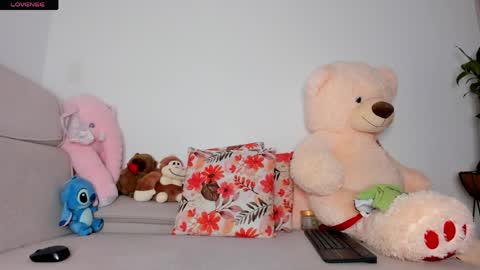 Snapshot of curly_sweett chatting on May 11, 2026, 4:04 pm Curly - OF- CURLY SWEETT online show from May 11, 2026, 4:04 pm