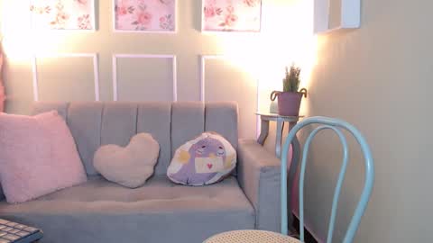 Snapshot of curlydani chatting on February 28, 2026, 2:23 am DANI online show from February 28, 2026, 2:23 am