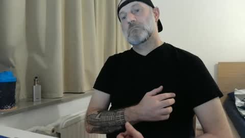 Curman85 online show from December 22, 2024, 12:07 am