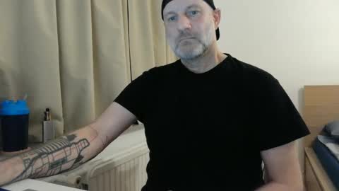 Curman85 online show from February 13, 2025, 11:37 pm