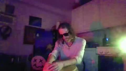 Curtisdow420 online show from April 9, 2026, 4:01 am
