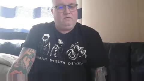 Snapshot of curtus14 chatting on February 23, 2025, 8:39 am curtus14 online show from February 23, 2025, 8:39 am