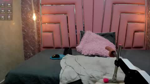 Snapshot of curvy_alyanna chatting on November 7, 2025, 11:43 am Alyanna online show from November 7, 2025, 11:43 am