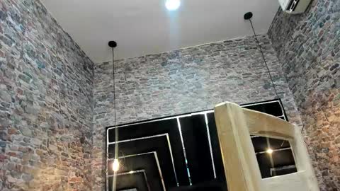 Snapshot of curvy_alyanna chatting on December 2, 2025, 11:48 am Alyanna online show from December 2, 2025, 11:48 am