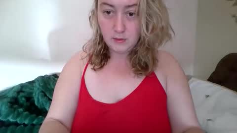 curvyblond20 online show from June 8, 2026, 5:24 pm