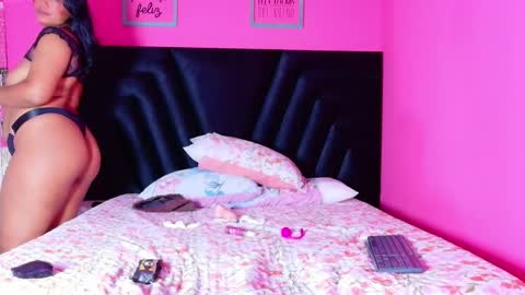 curvybrunnete online show from January 10, 2026, 12:07 pm