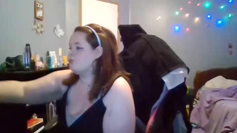 dahlia -kim online show from February 27, 2025, 3:36 am