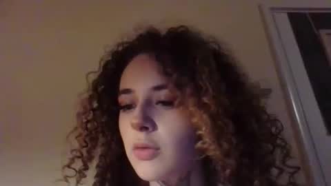 curvyyus online show from February 6, 2026, 11:02 am