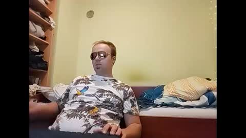 Snapshot of cute69696969 chatting on December 25, 2024, 2:03 am cute69696969 online show from December 25, 2024, 2:03 am