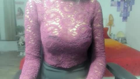 Alisha online show from May 15, 2026, 5:42 pm