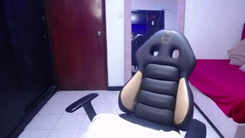 cute_angel_1 online show from July 6, 2026, 11:29 pm
