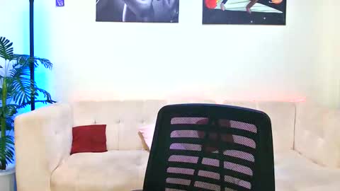 Snapshot of cute_annah chatting on October 26, 2025, 3:23 am cute annah online show from October 26, 2025, 3:23 am