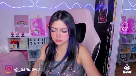 Dani  online show from February 5, 2025, 6:37 pm