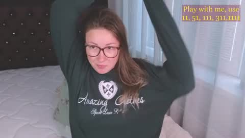 Snapshot of cute_darina chatting on July 14, 2026, 5:01 am Everyday stream in the same time online show from July 14, 2026, 5:01 am