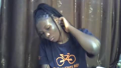 cute_emmy1 online show from October 25, 2025, 10:34 am