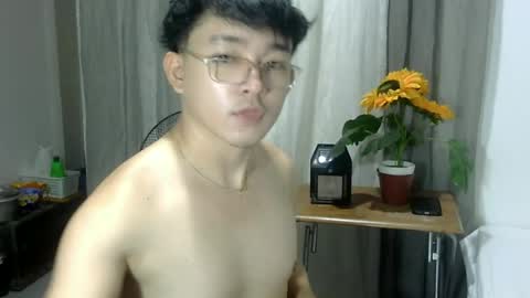 cute_enzo24 online show from June 15, 2026, 11:18 pm
